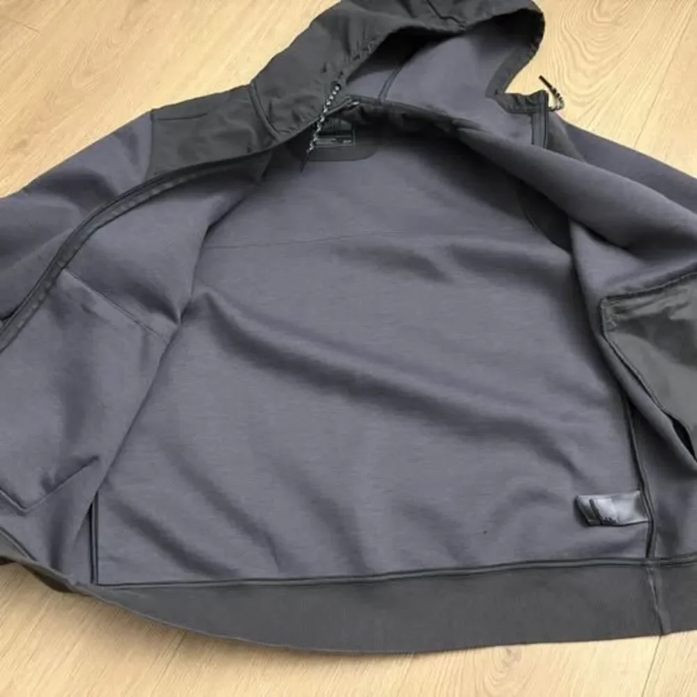 The North Face Men’s Full-Zip Thermal 3D Hoodie Grey size Small